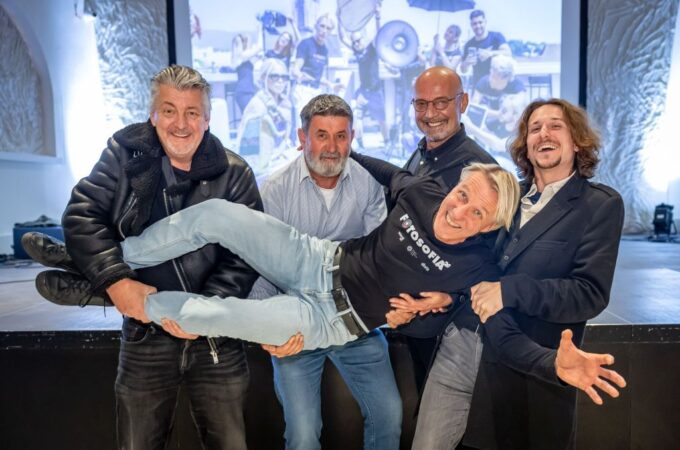 @artcaffe @fotosofia @damirhoyka @unimedia