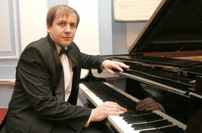 @konstantinkrasnitski @pianofestival @artcaffe