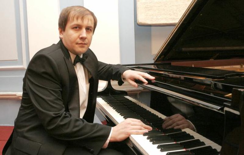 @konstantinkrasnitski @pianofestival @artcaffe