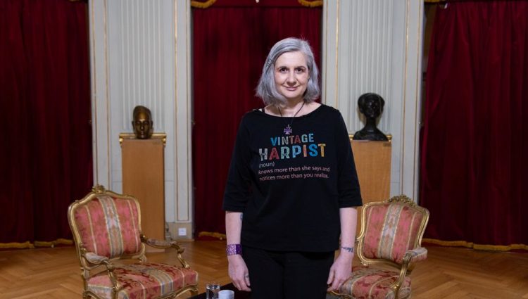 Harfa, heavy metal i humor: Doris Karamatić u razgovoru za ArtCaffe